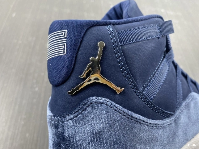 Boostmaster lin Midnight Navy Velvet AR0715-441 Air Jordan 11 WMNS 0724